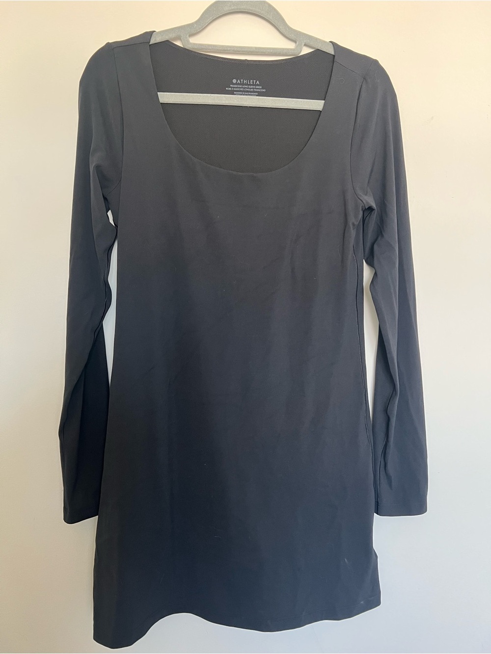 Athleta Transcend Long Sleeve Tunic Dress Black Built in Bra & Short Pockets M